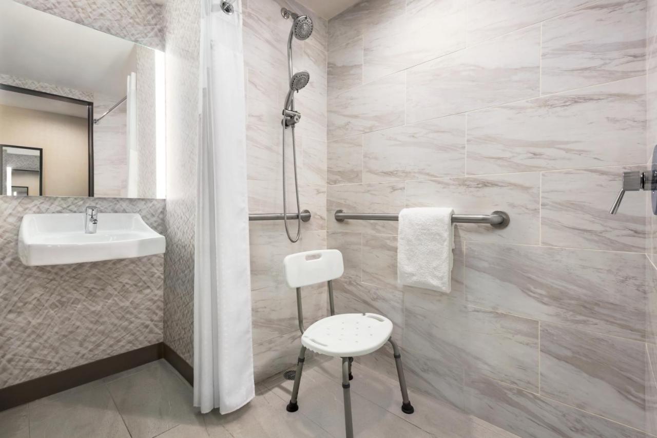 Holiday Inn Lic - Laguardia West, An Ihg Hotel New York Dış mekan fotoğraf